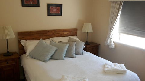 Ocean Sunsets - 2 Bedroom Converted Warehouse Apartment - Northern Rivers Accommodation 2