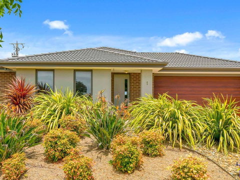 Ohana On The Island - Northern Rivers Accommodation 1