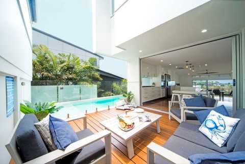 Oleander Holiday Home - Airlie Beach - Northern Rivers Accommodation 3