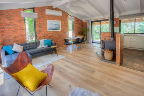 On The River, Porepunkah - Bright VIC - Northern Rivers Accommodation 0