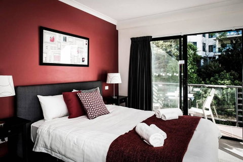 One Bedroom Apt Near Perth CBD With Parking - Northern Rivers Accommodation 1