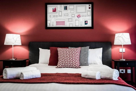 One Bedroom Apt Near Perth CBD With Parking - Northern Rivers Accommodation 3
