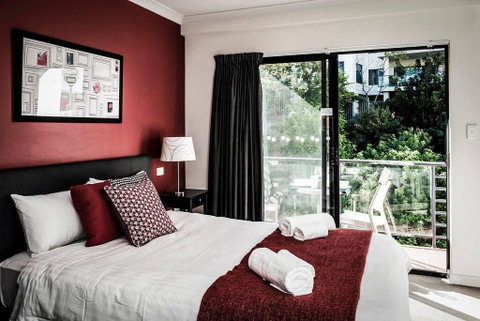 One Bedroom Apt Near Perth CBD With Parking - Northern Rivers Accommodation 0
