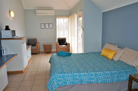 Osprey Holiday Village Unit 222-1 Bedroom - Great 1 Bedroom Studio Apartment With A Pool In The Complex - Northern Rivers Accommodation 1