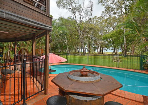 Our Bali House Absolute Beach Front - Northern Rivers Accommodation 2