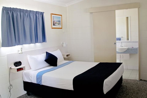 Overflow Emerald Motor Inn - Northern Rivers Accommodation 3