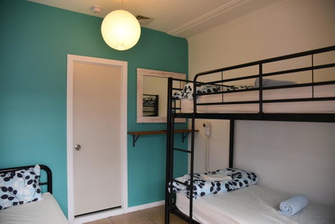 Ozzie Pozzie Backpackers - Port Macquarie YHA - Northern Rivers Accommodation 1