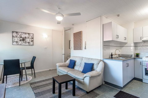 PADDINGTON PAD With PARKING & SMART TV & POOL - Northern Rivers Accommodation 2