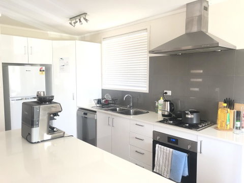 Page Fresh 3BR House, Free WiFi, Netflix, Parking - Northern Rivers Accommodation 2