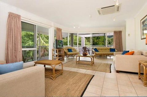 Palm Cove Penthouse - Northern Rivers Accommodation 3
