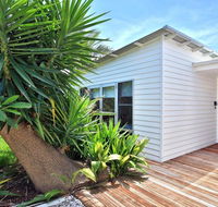 Palm Oasis - family friendly accommodation just a short walk to werri beach - Northern Rivers Accommodation