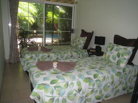 Palmerston Sunset Retreat - Northern Rivers Accommodation 3
