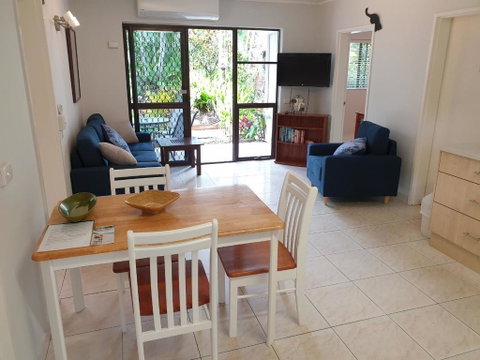 Palms Trinity Beach - Northern Rivers Accommodation 0