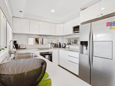 Paradise Holiday @ Fingal Bay - Northern Rivers Accommodation 3