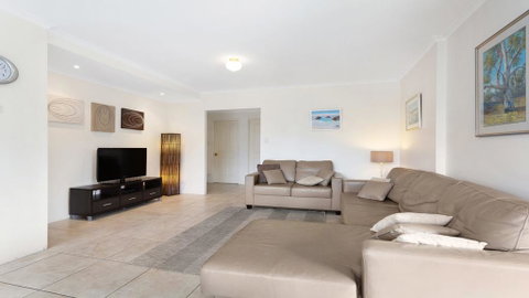 Parkside Marina 1 - CBD Location - Northern Rivers Accommodation 3