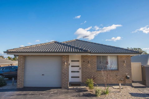 PEACEFUL 2Kingbed RootyHill Townhouse Near Station - Northern Rivers Accommodation 2