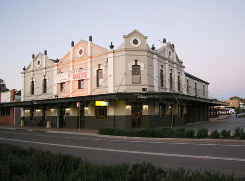Peden's Hotel - Northern Rivers Accommodation 0