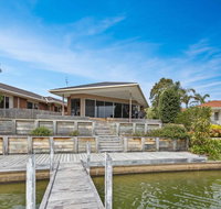 Pelican Brief - relaxing canal frontage - Northern Rivers Accommodation