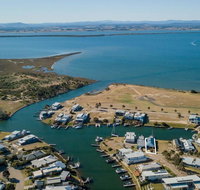 Pelican Landing - Stunning Lake King Views - Northern Rivers Accommodation
