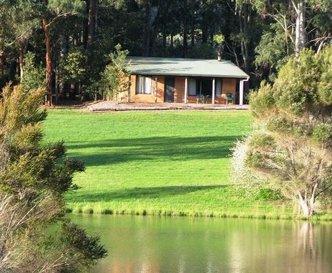 Pemberton Lake View Chalets - Northern Rivers Accommodation 2