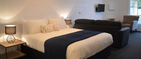 Penguin Seaside Motel - Northern Rivers Accommodation 0
