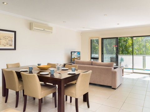 Penguins By The Beach - Northern Rivers Accommodation 2