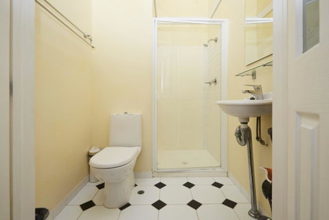 Pension Of Perth - Northern Rivers Accommodation 2
