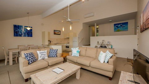 Peregian Court Resort - Northern Rivers Accommodation 3