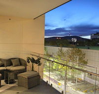 Perfectly Located Modern Apartment - Canberra CBD - Northern Rivers Accommodation