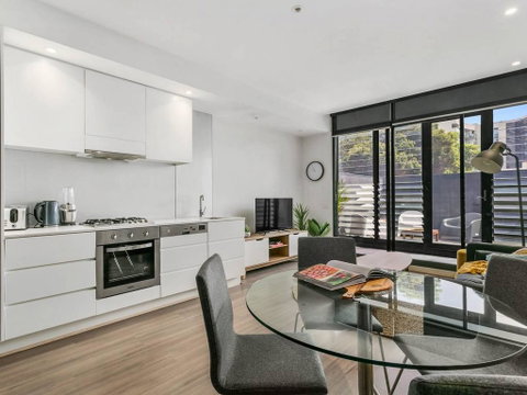 PERFECTLY PRAHRAN - Your Mecca Of Social And Style - Northern Rivers Accommodation 0