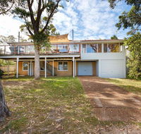 Pet Friendly 4 Bedroom Holiday Home - River Views - Northern Rivers Accommodation
