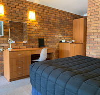 Peter Allen Motor Inn - Northern Rivers Accommodation