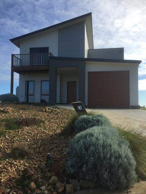 Peterborough Getaway - Northern Rivers Accommodation 0