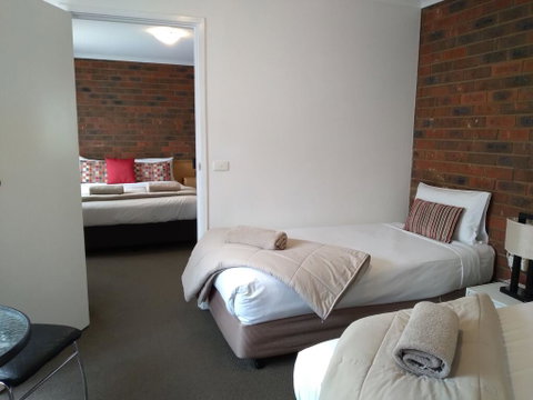 Pevensey Motor Lodge - Northern Rivers Accommodation 2