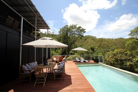 Phoenix Eumundi Bed & Breakfast - Northern Rivers Accommodation 0