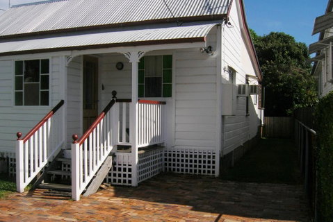 Pine Cottage - Northern Rivers Accommodation 0