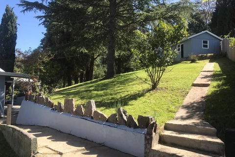 Pine Hill Cottage Acreage In Nature Trees Views Mid Katoomba Leura - Northern Rivers Accommodation 2