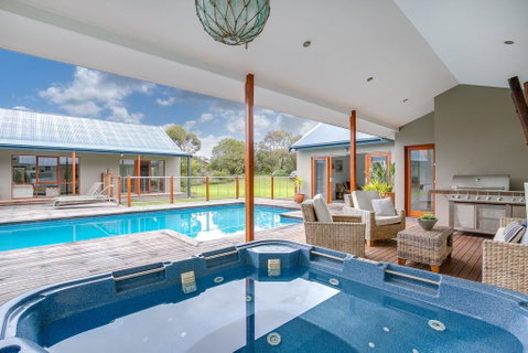 Pool Haven On Leah - Northern Rivers Accommodation 0