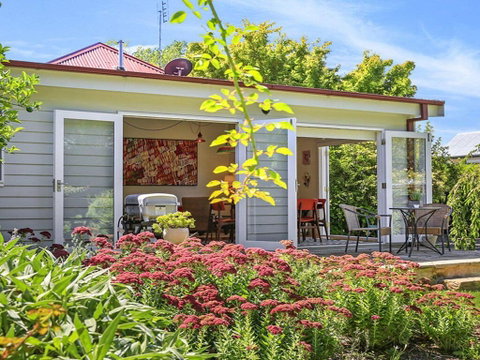 Poppy Cottage-delightful Pet Friendly Weatherboard - Northern Rivers Accommodation 0