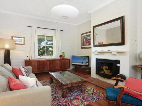 Poppy Cottage-delightful Pet Friendly Weatherboard - Northern Rivers Accommodation 2