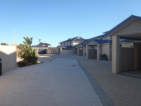 Port Denison Beach Resort - Northern Rivers Accommodation 3
