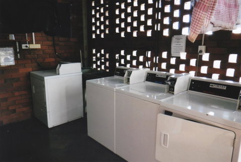 PRECINCT HOTEL GLADSTONE - Northern Rivers Accommodation 1
