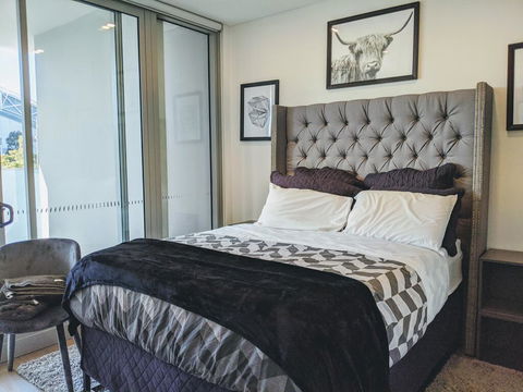 Presidential 3-bed 2-bath, Balcony, With Pool Included - Northern Rivers Accommodation 0