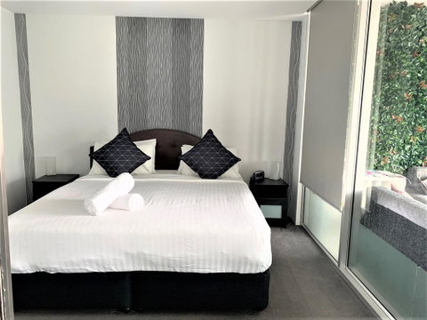 Private Apartments At Q1 - Northern Rivers Accommodation 2