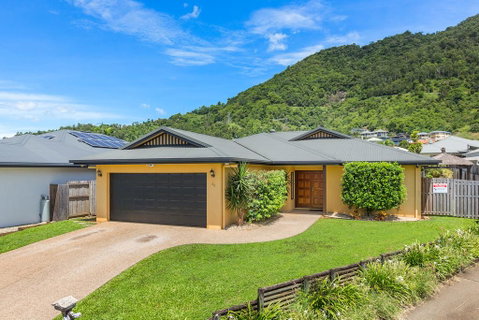 Private Large Cairns Family Home, Rainforest Views - Northern Rivers Accommodation 1