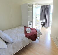 Private modern room - Plaza Building- in City Centre - Northern Rivers Accommodation