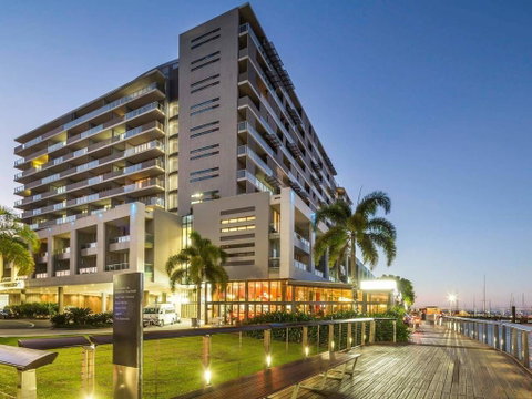 Privately Owned Hotel Room By Cairns Marina 222 - Northern Rivers Accommodation 1