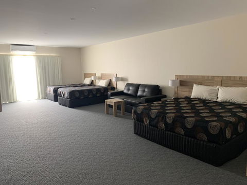Quality Hotel Sherbourne Terrace - Northern Rivers Accommodation 1