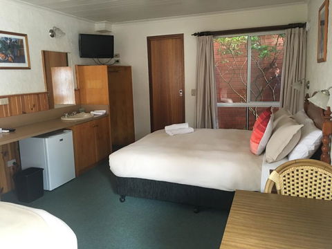 Railway Motel Myrtleford - Northern Rivers Accommodation 1