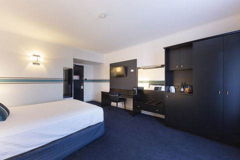 Ramada Diplomat Canberra - Northern Rivers Accommodation 2